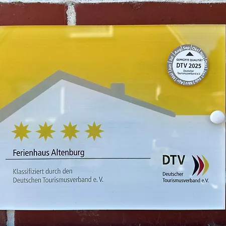 Haus Nordseewind بيت للعطل
